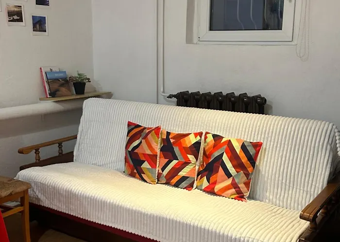 Travel House Guest house *