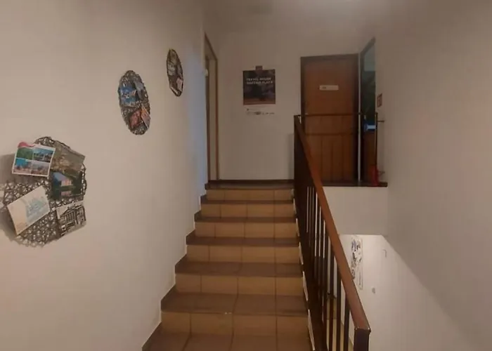 Travel House Guest house *